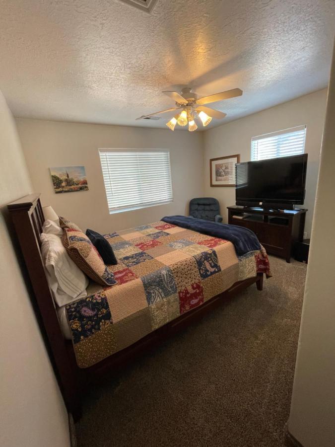 Zion'S Blue Sage Bed & Breakfast Hildale Bagian luar foto