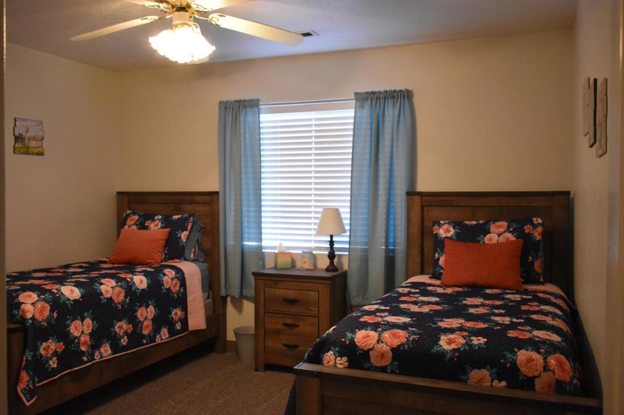Zion'S Blue Sage Bed & Breakfast Hildale Bagian luar foto