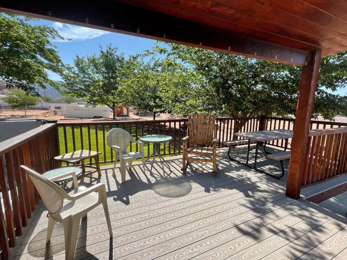 Zion'S Blue Sage Bed & Breakfast Hildale Bagian luar foto